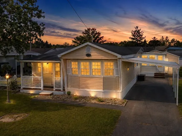 281 Chauncey Walker St #153, Belchertown, MA 01007