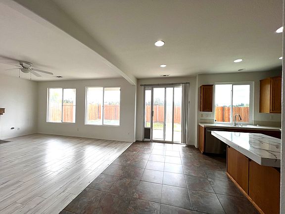 5th image of 27649 Sonora Cir