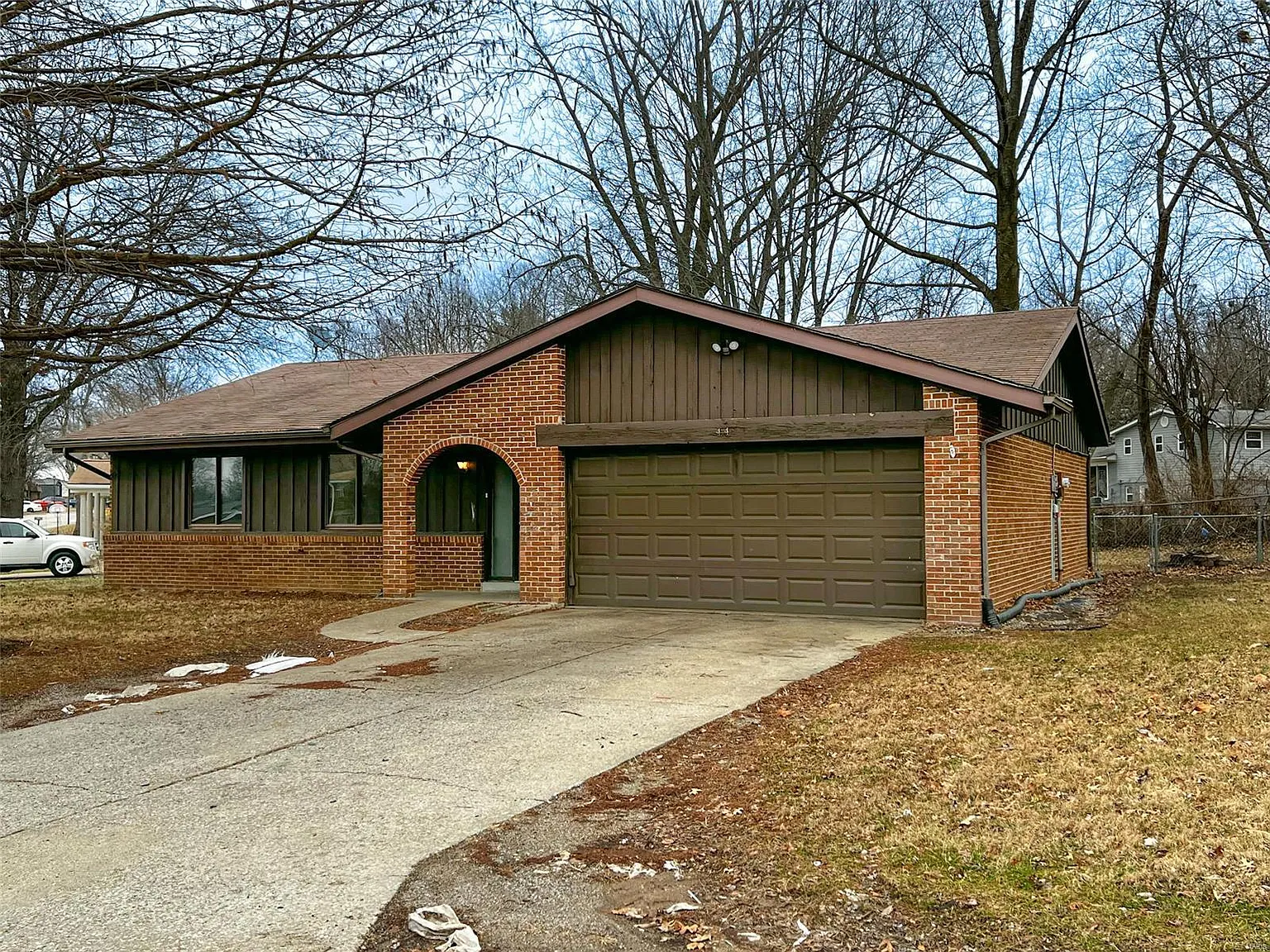 44 Morrison Dr photo 1