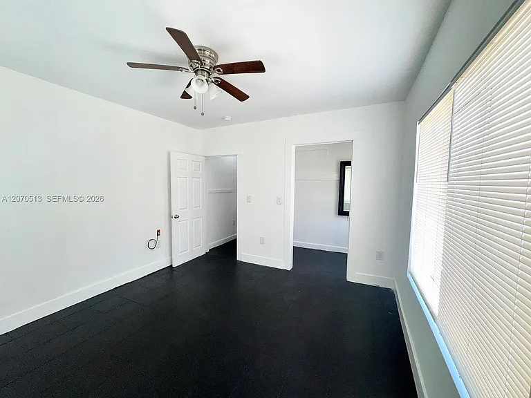 1631 NW 3rd St #5 — Photo 3