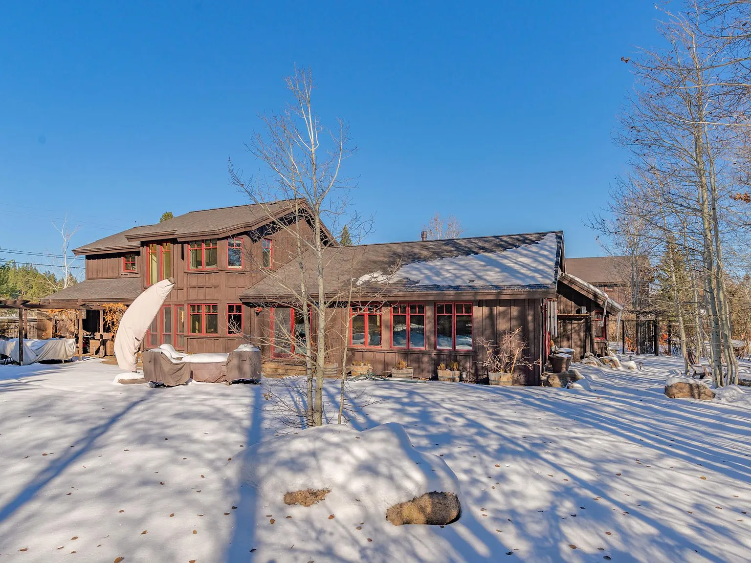 4 bed, 3.5 bath, 3600 sqft, $9,500 — Photo 4