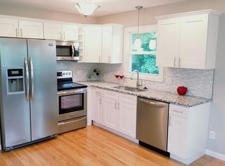 81 Laclede Ave, Chicopee, MA 01020