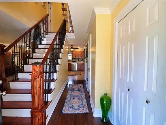 5th image of 1796 Chateau Pl