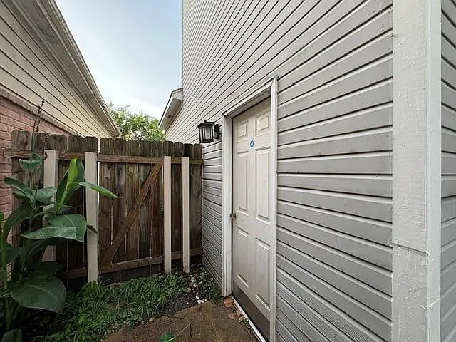 104 Island Crest Cir — Photo 5