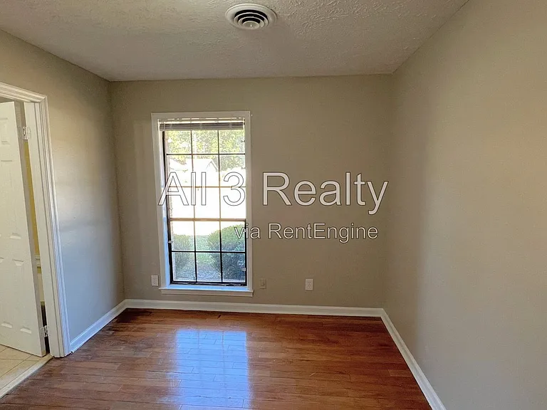 561 Dunbarton Rd — Photo 28