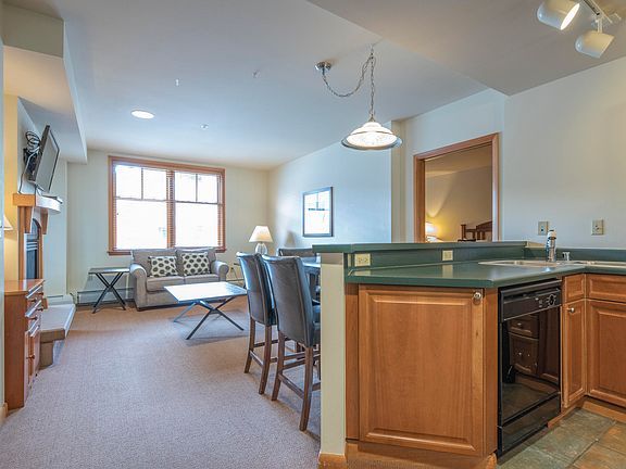 4th image of 401 Nystrom Ln #1420