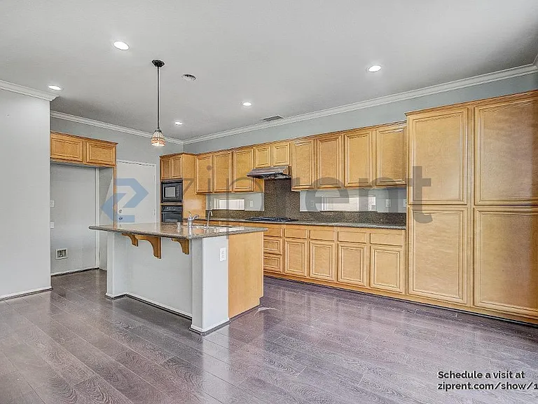 15739 Approach Ave — Photo 5