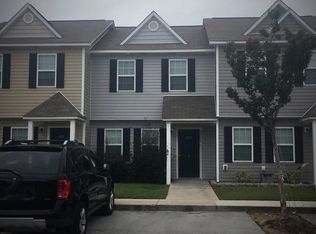 202 Lanieve Ct, Hubert, NC 28539