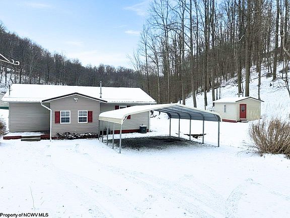 3rd image of 59 Gina Dr