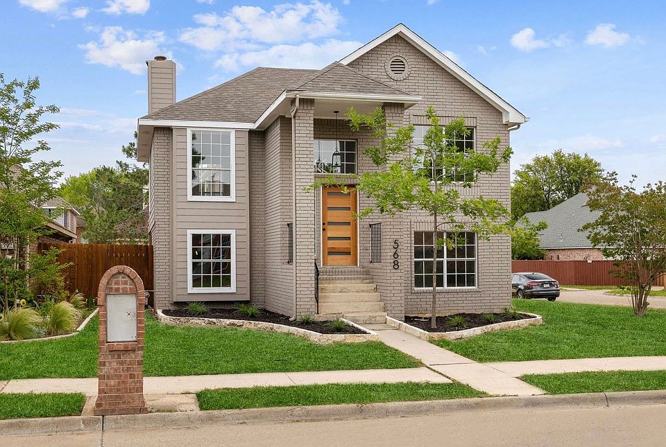 1st image of 568 Lake Forest Dr