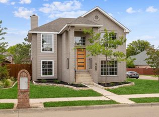 568 Lake Forest Dr, Coppell, TX 75019