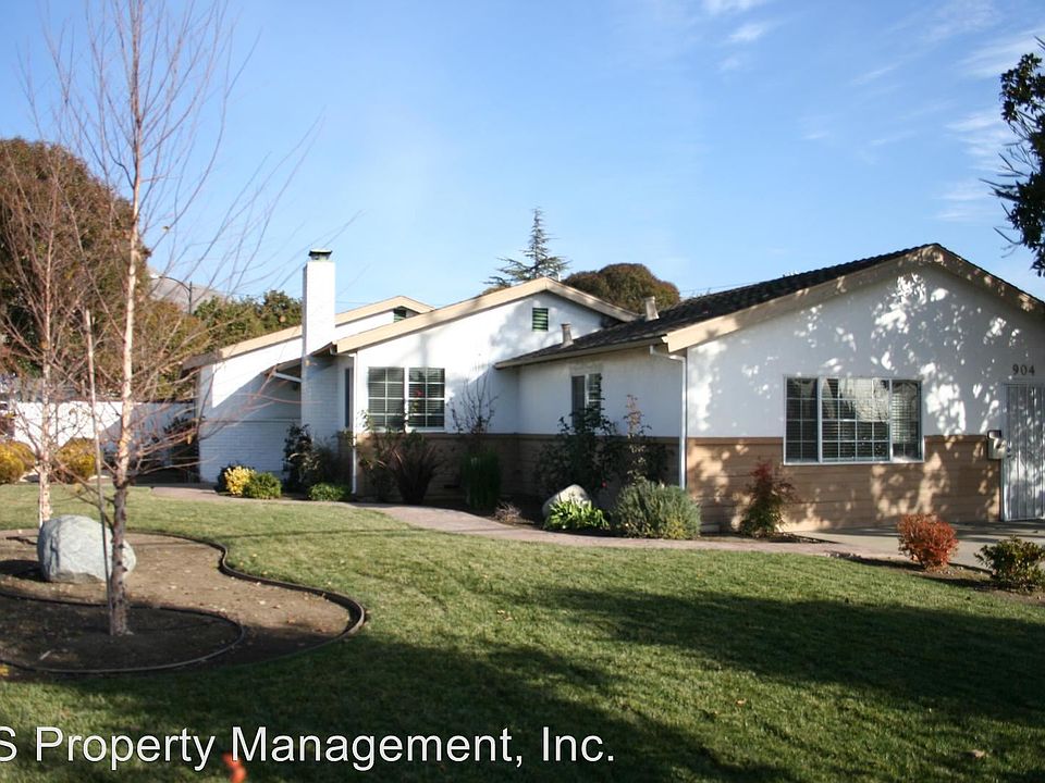 1st image of 904 Toyon Ave
