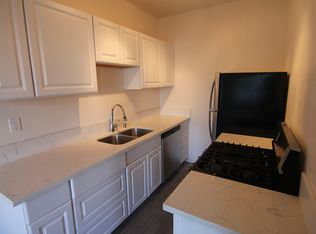 1623 3/4 N Mariposa Ave #201, Los Angeles, CA 90027