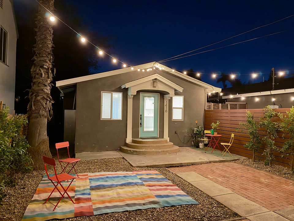 Private front yard
