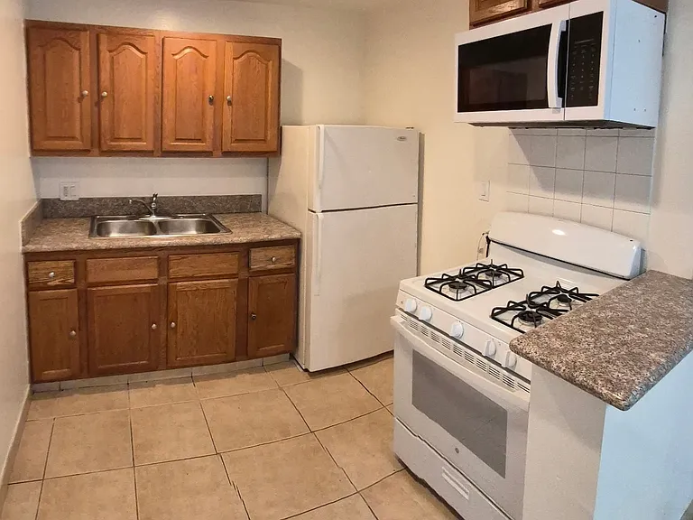 734 Karesh Ave #2-6 — Photo 11