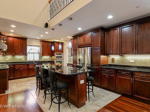 4th image of 8526 Monticello Ave