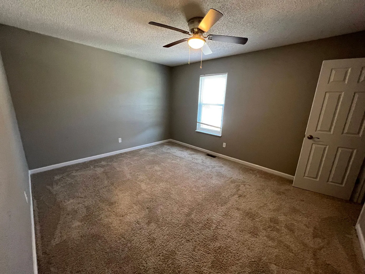 5211 Chippendale Ln — Photo 2