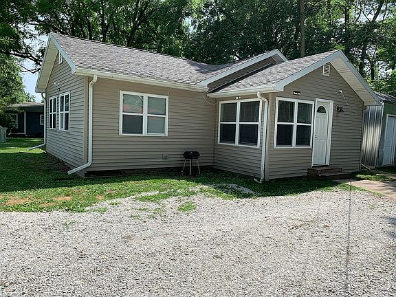 3rd image of 6639 S Lombardy Ln