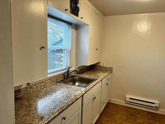 4th image of 7816 N Portsmouth Ave #2