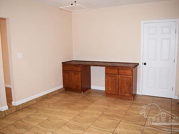 3rd image of 661 N 80th Ave