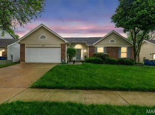 2460 Indiancup Dr, Florissant, MO 63033