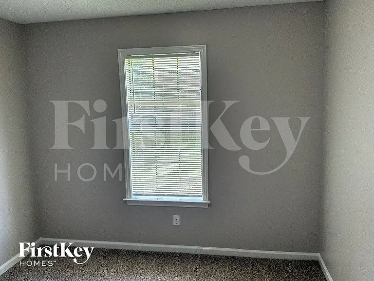 4538 Kings Grant Dr — Photo 7