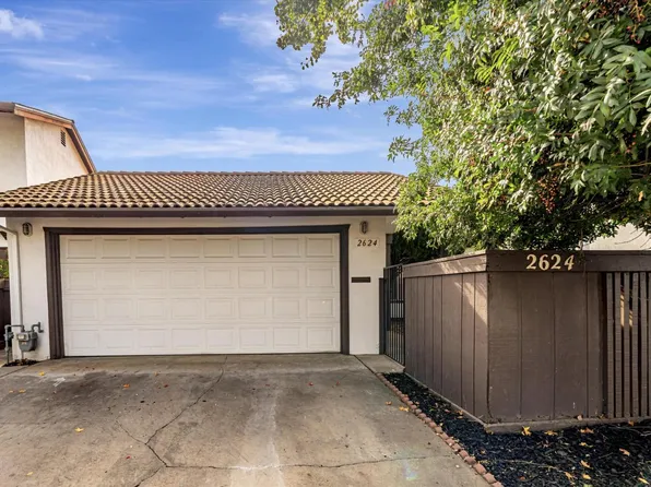 2624 El Charro Dr, Modesto, CA 95354