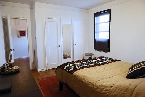 Rented by NY Living Solutions | media 23