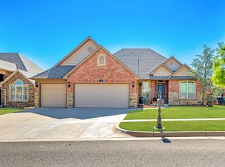 6104 NW 152nd St, Edmond, OK 73013