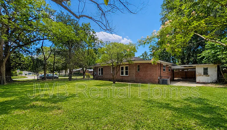 1166 Hamilton St — Photo 14