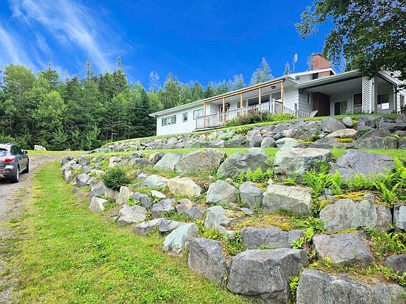 4th image of 206 Trout Brook Rd