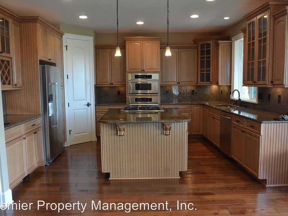 1st image of 29615 NE 136th Ct