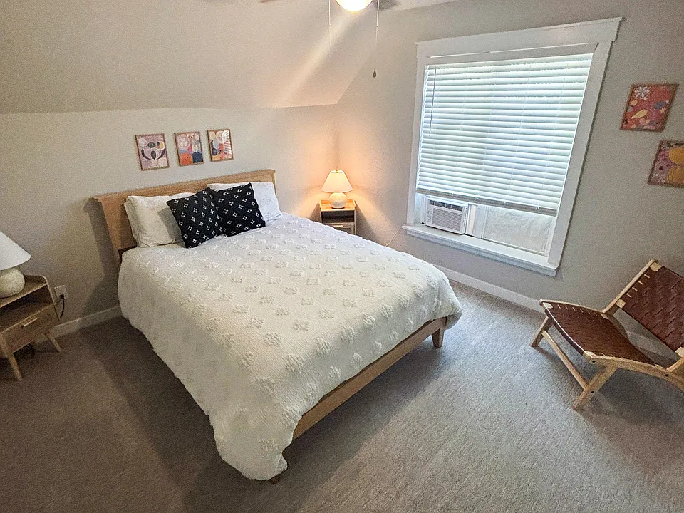 Bonfoy Avenue Level