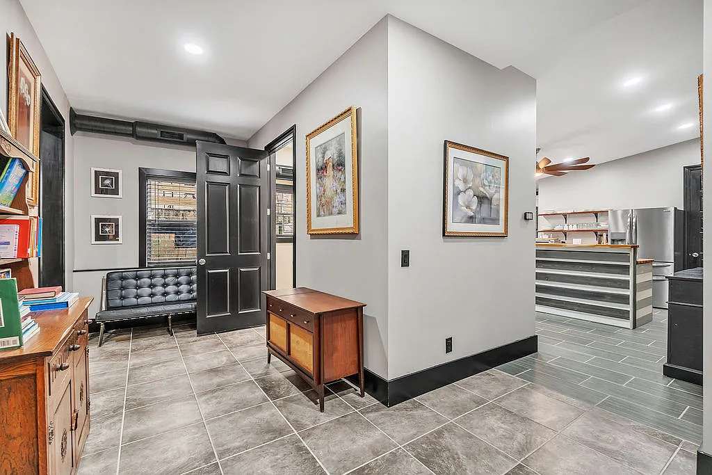 139 Bradley Blvd — Photo 4