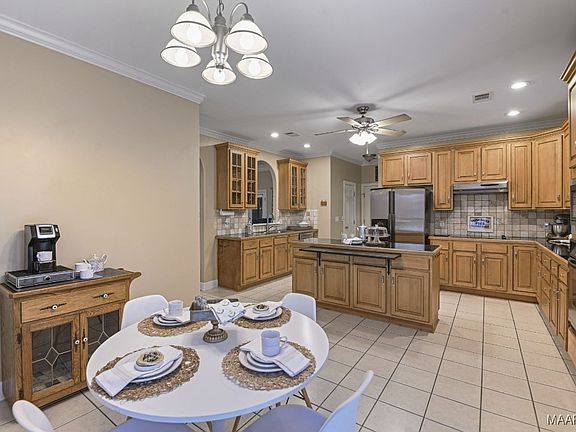 4th image of 8707 Wible Ct