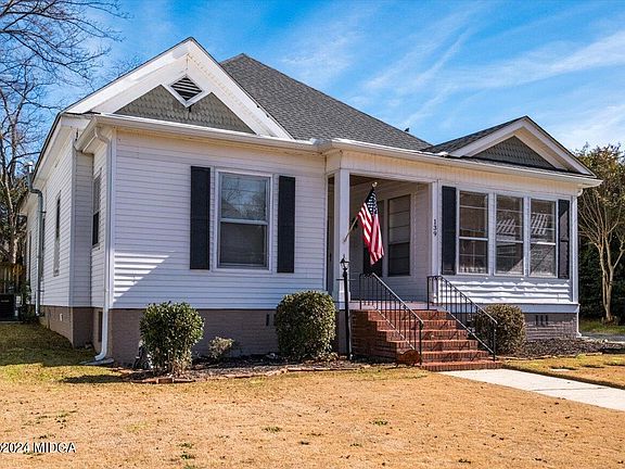 2nd image of 139 Stonewall Pl
