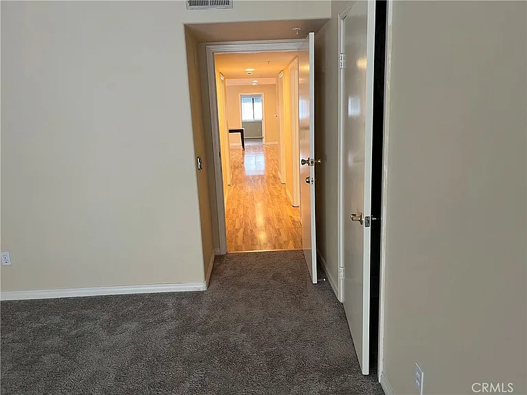 17735 Kinzie St #116 — Photo 10