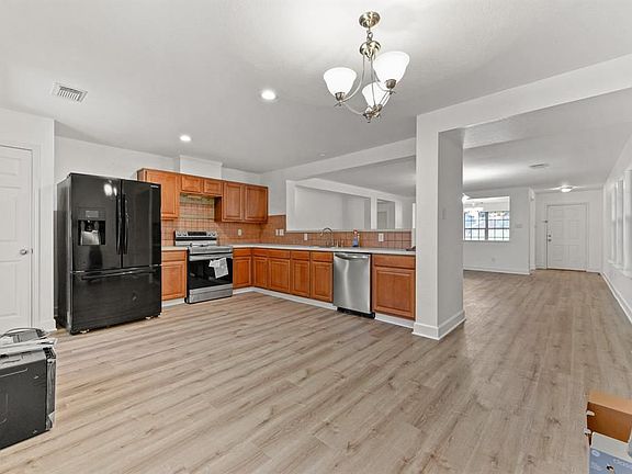 4th image of 18226 Hammondsport Ln