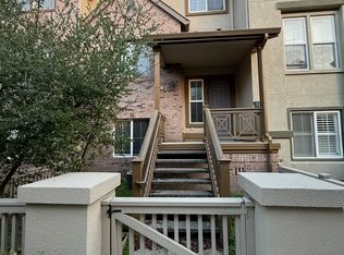 60 Glenmead Ct, Mountain View, CA 94040