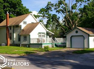 1901 S 15th St #TOWNHOUSE, Burlington, IA 52601