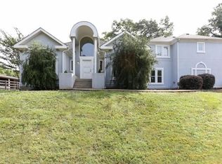 10785 Shallowford Rd #A, Roswell, GA 30075