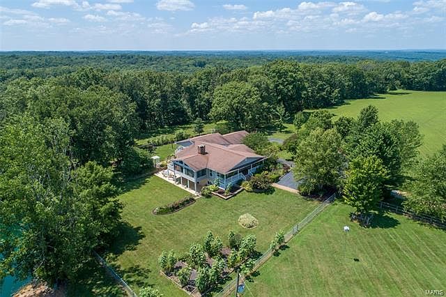 1st image of 130 Andor Ln