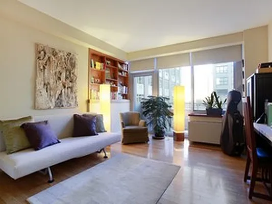 Sold by Corcoran | media 19