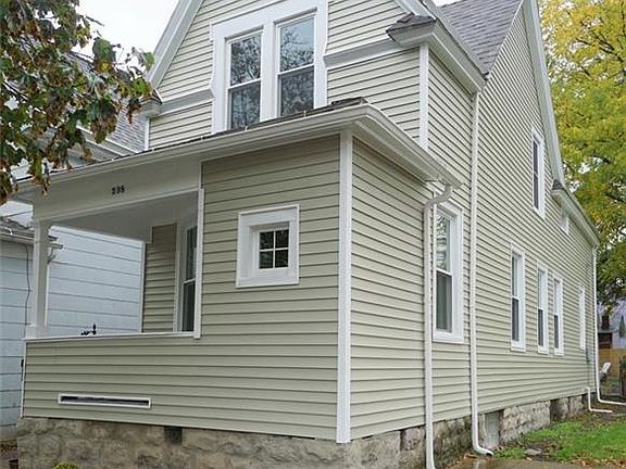 2nd image of 398 Hoyt St