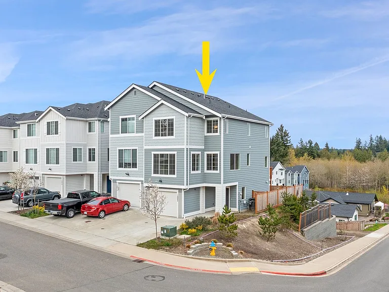 10002 Kings Landing Ave NW — Photo 2