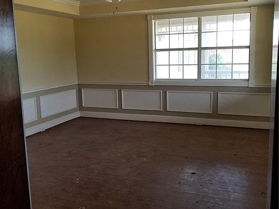 5th image of 202B Sunview St