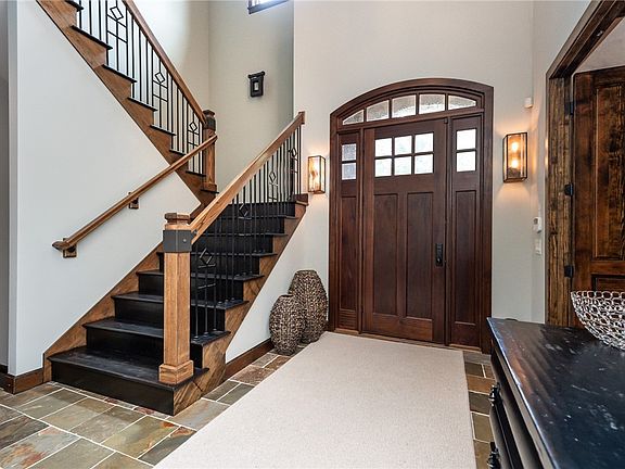 5th image of 510 Lake Vista Way