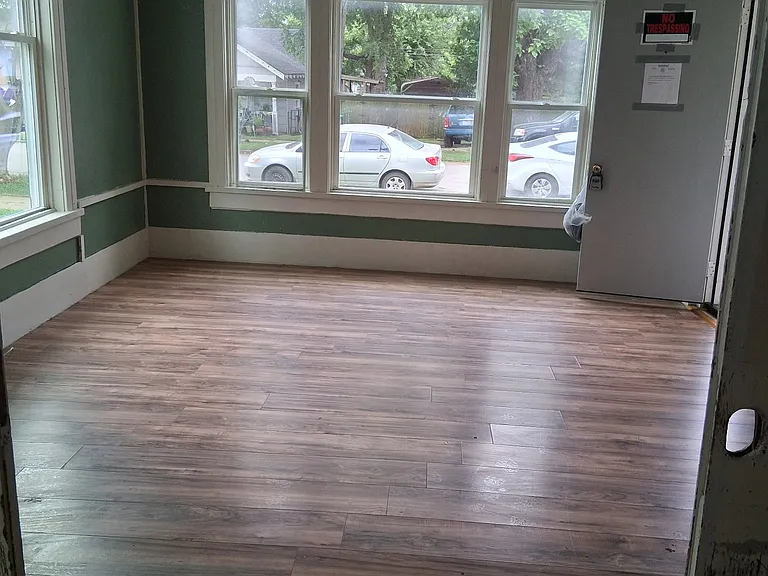 817 W Owings St #1 — Photo 2