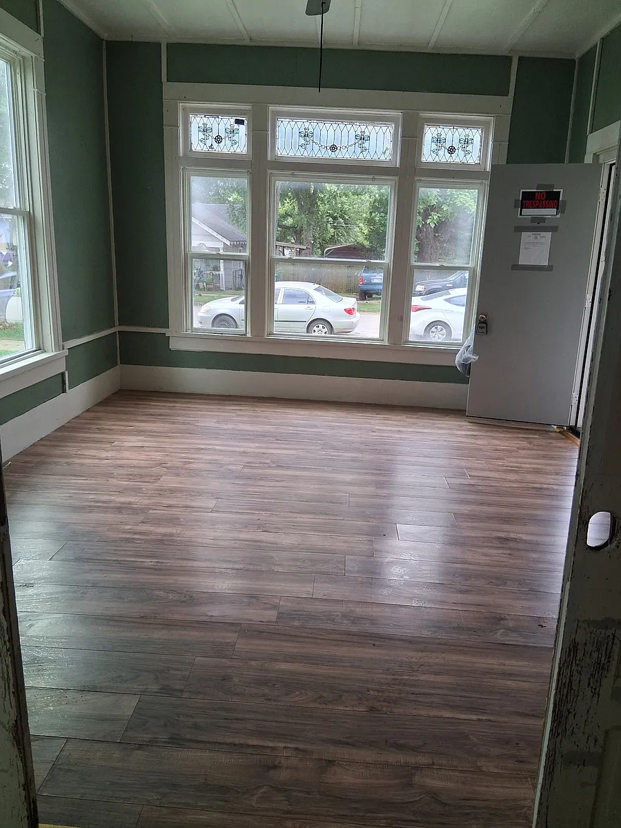 Building Photo - 817 W Owings St #1