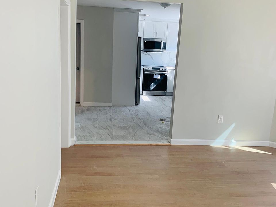 1st image of 133 Washington St Unit 1
